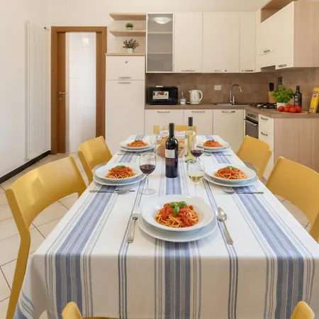 Apartment Perla D'amare *